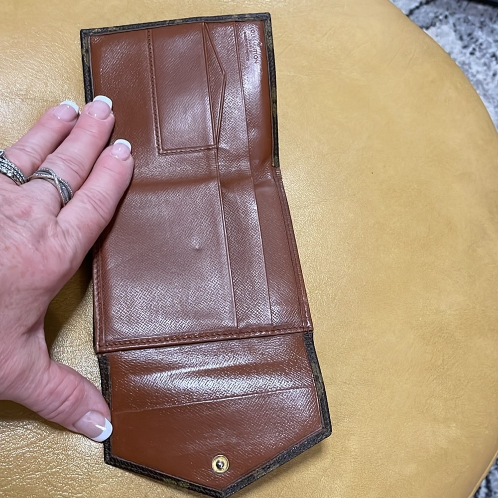Louis Vuitton wallet - Picture 4 of 9